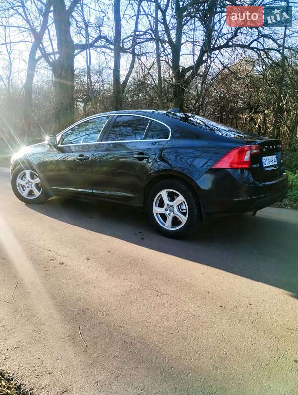 Седан Volvo S60 2011 в Житомире