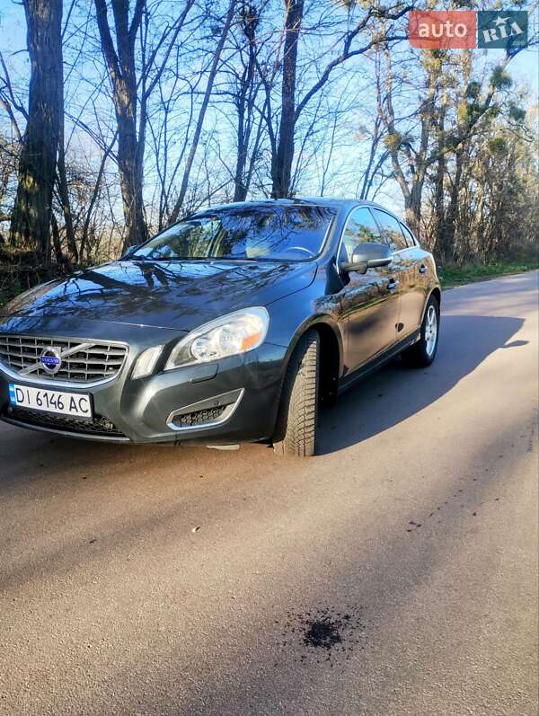 Седан Volvo S60 2011 в Житомире