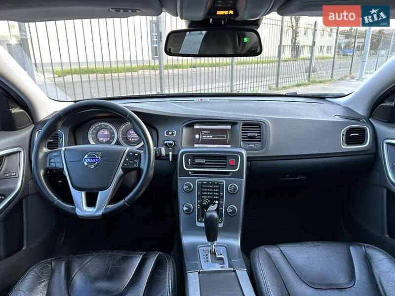 Седан Volvo S60 2011 в Киеве