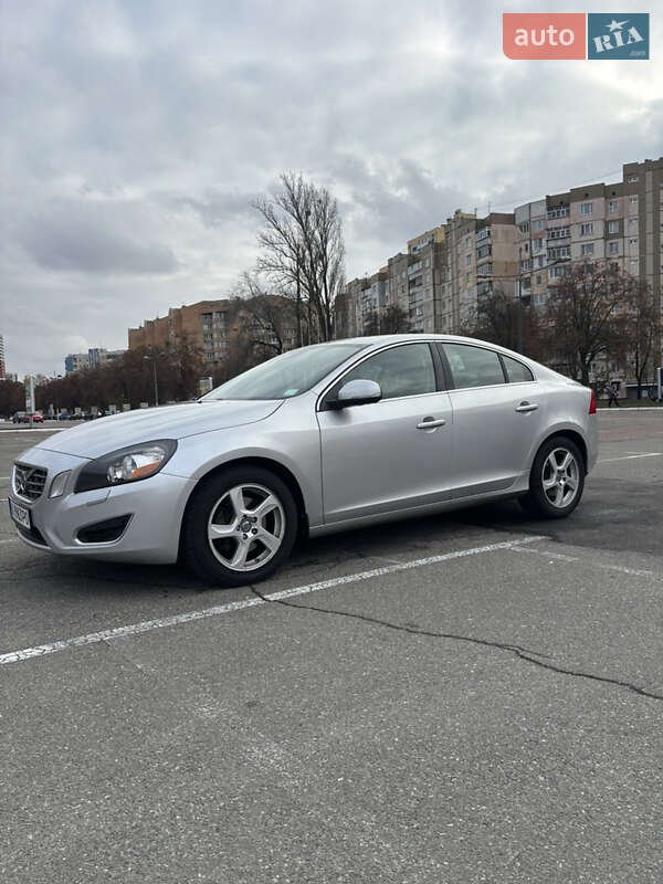 Седан Volvo S60 2011 в Броварах