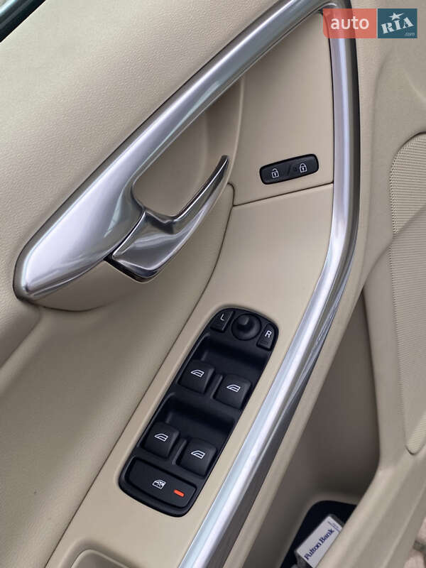 Седан Volvo S60 2014 в Києві фото 23 Седан Volvo S60 2014 в Києві