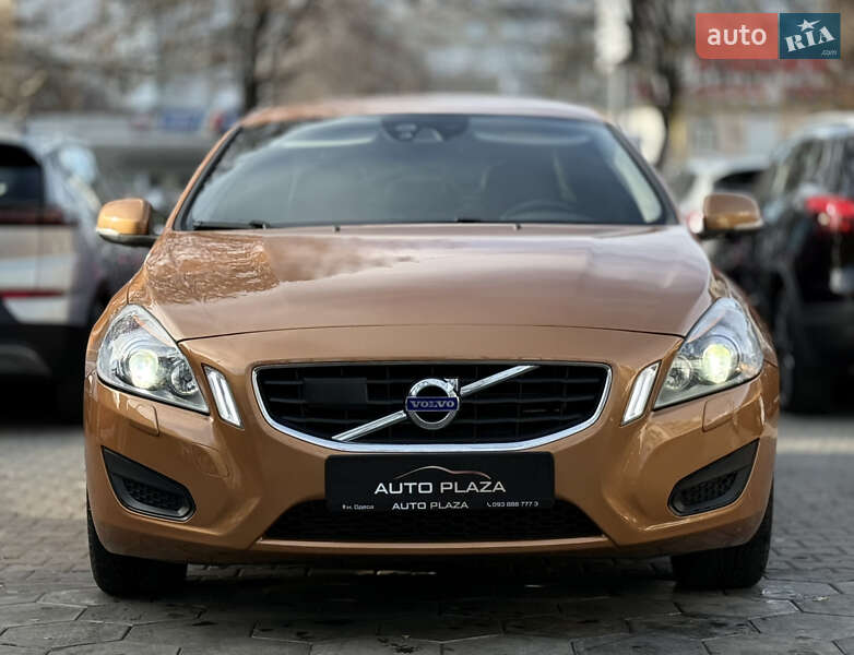 Седан Volvo S60 2010 в Одессе