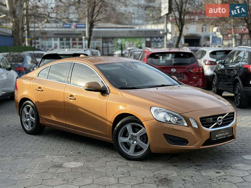 Седан Volvo S60 2010 в Одессе