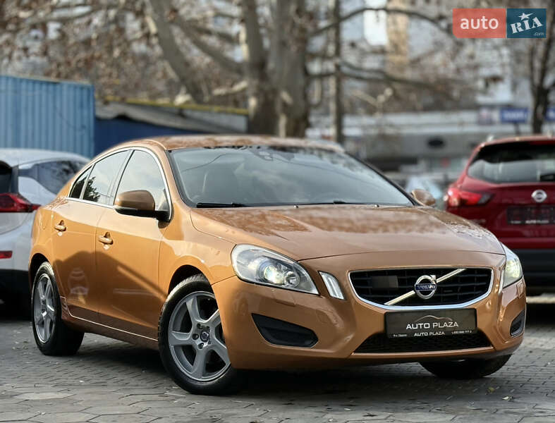 Седан Volvo S60 2010 в Одессе