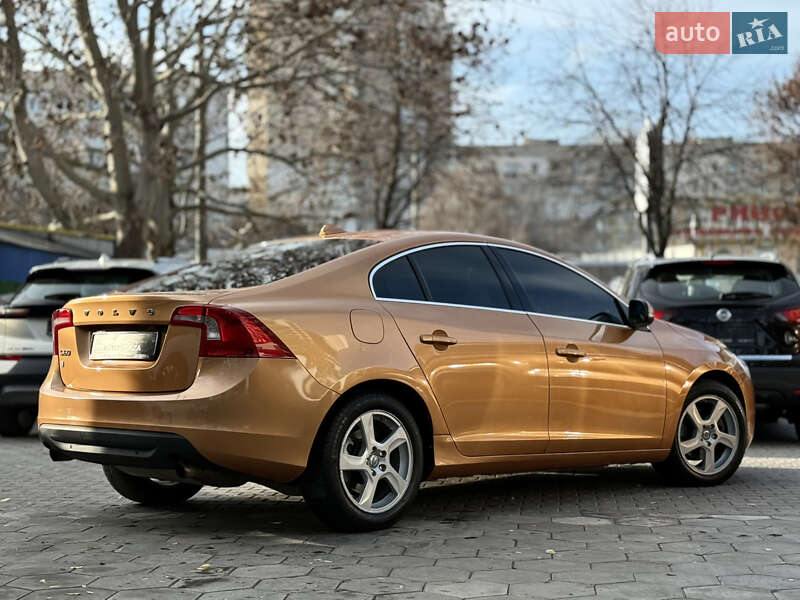 Седан Volvo S60 2010 в Одессе