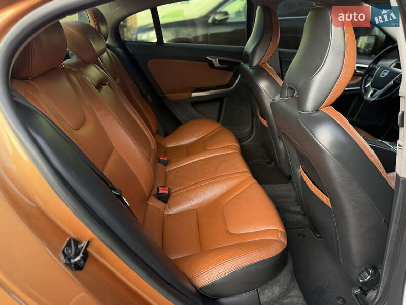 Седан Volvo S60 2010 в Одессе