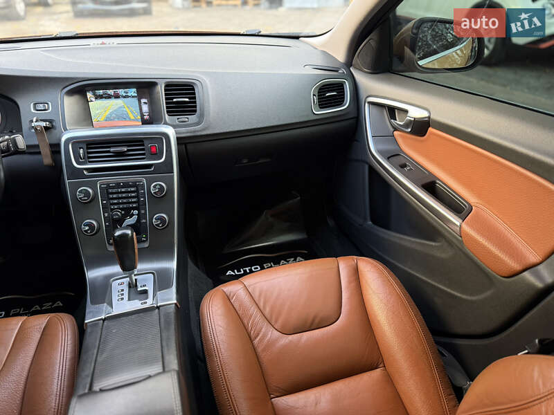 Седан Volvo S60 2010 в Одессе