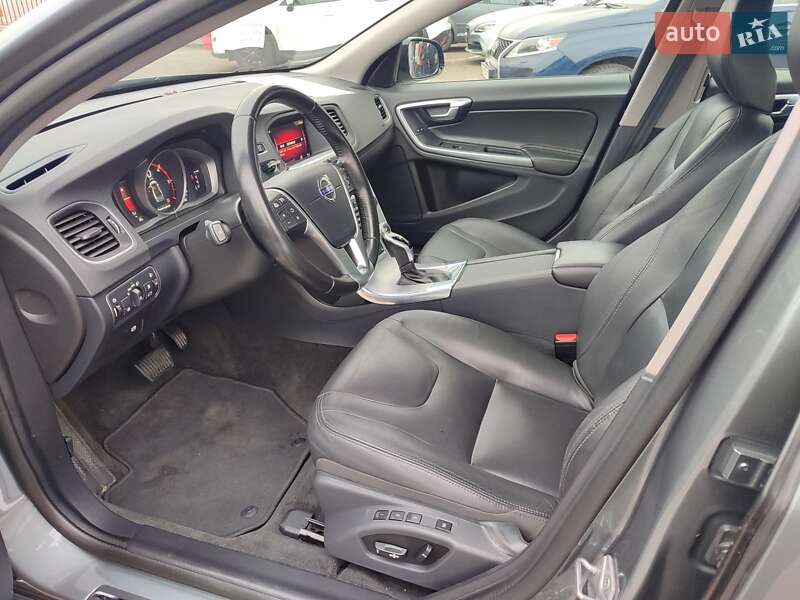 Седан Volvo S60 2017 в Києві
