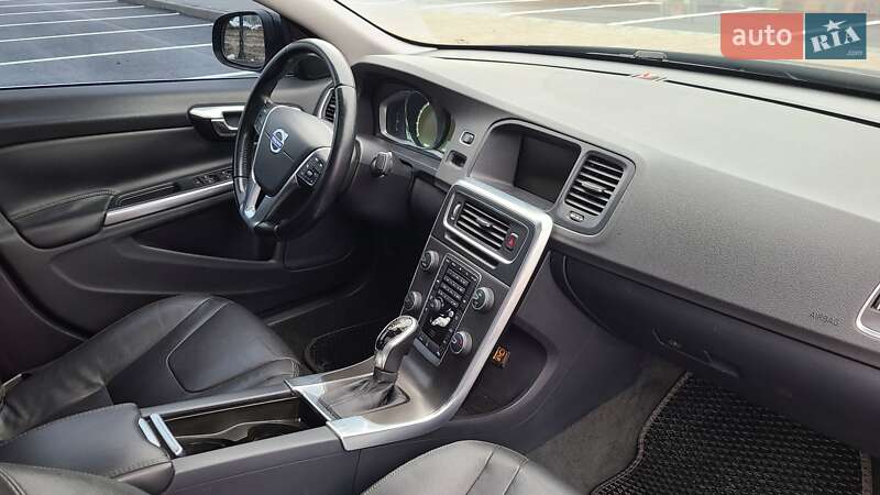 Седан Volvo S60 2014 в Ровно фото 12 Седан Volvo S60 2014 в Ровно