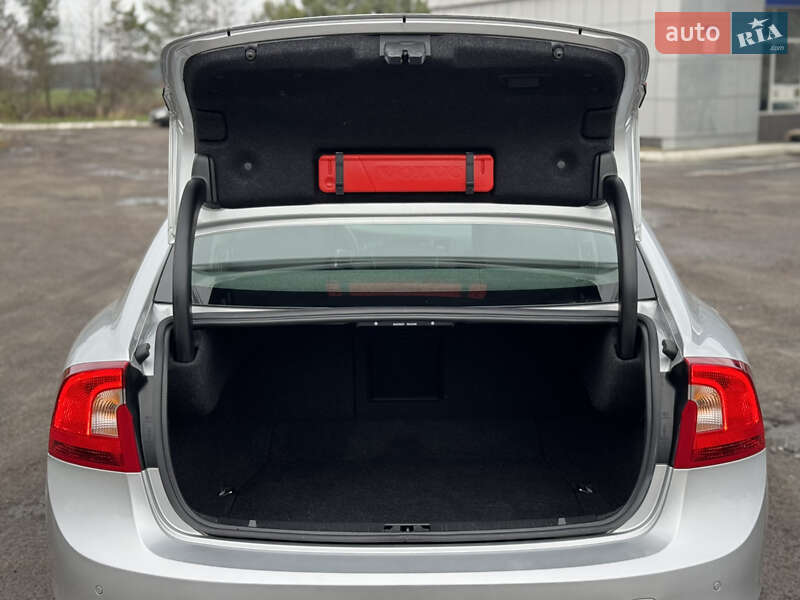 Седан Volvo S60 2016 в Радивилове фото 42 Седан Volvo S60 2016 в Радивилове