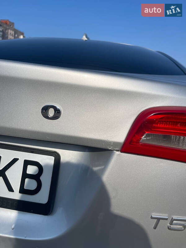 Седан Volvo S60 2011 в Запорожье