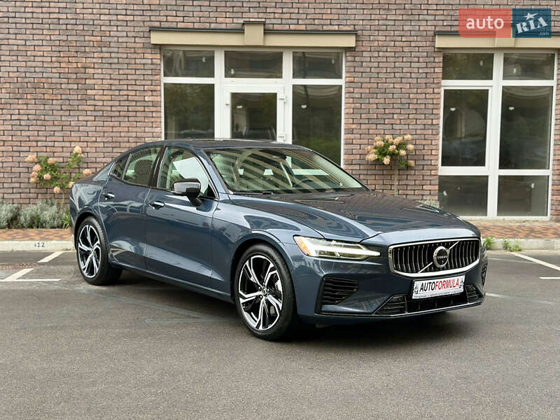 Volvo S60 2024