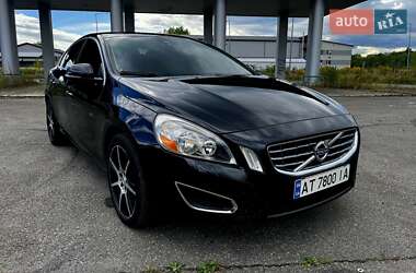 Седан Volvo S60 2012 в Ивано-Франковске