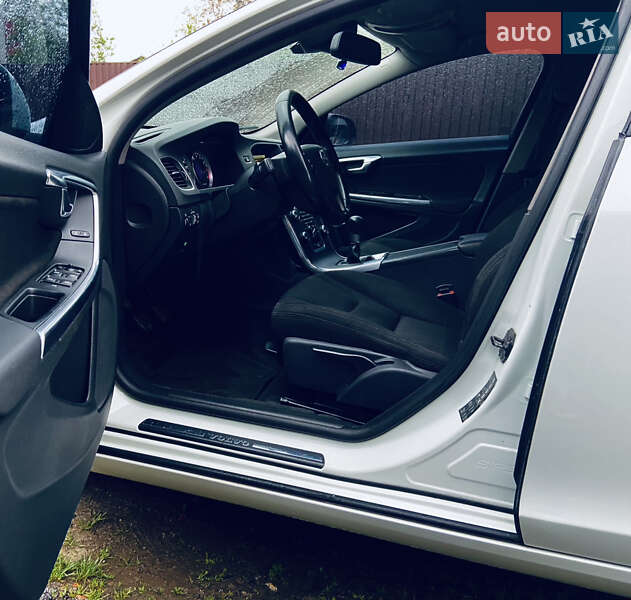 Седан Volvo S60 2011 в Вінниці