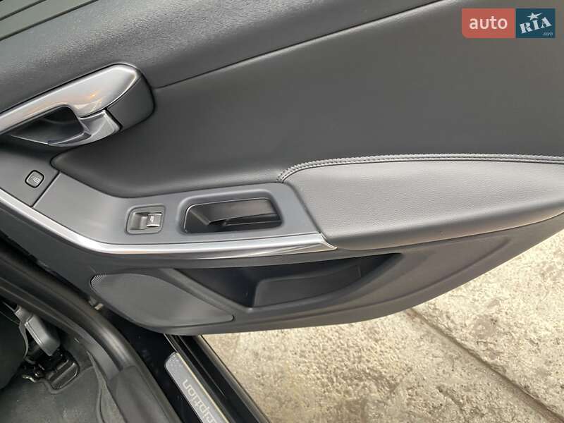 Седан Volvo S60 2016 в Тернополі фото 15 Седан Volvo S60 2016 в Тернополі