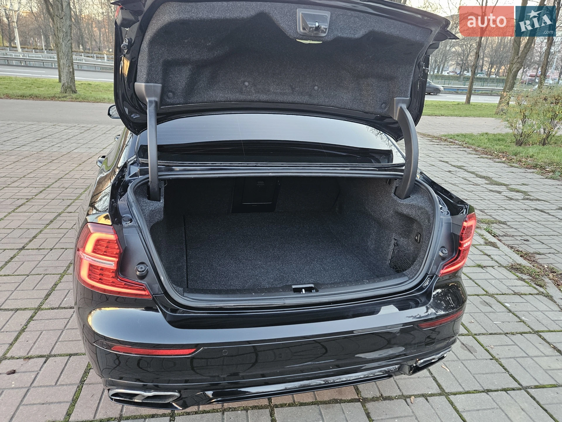 2021 Volvo S60 - мініатюра 40