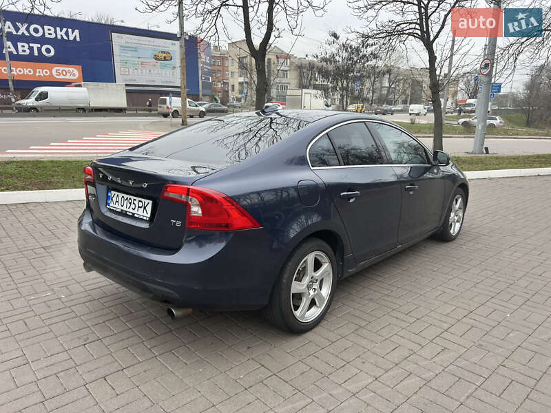 Седан Volvo S60 2012 в Києві фото 3 Седан Volvo S60 2012 в Києві