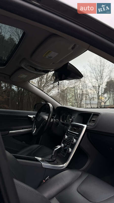 Седан Volvo S60 2015 в Новояворівську фото 18 Седан Volvo S60 2015 в Новояворівську