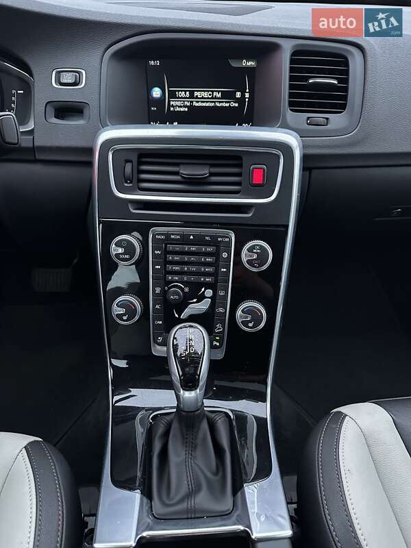 Седан Volvo S60 2015 в Белогородке фото 36 Седан Volvo S60 2015 в Белогородке