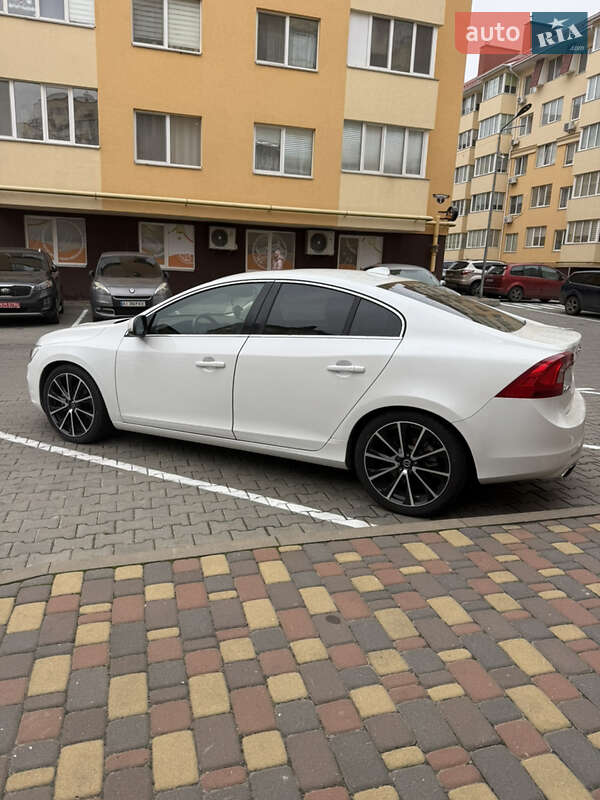 Седан Volvo S60 2016 в Софиевской Борщаговке фото 12 Седан Volvo S60 2016 в Софиевской Борщаговке
