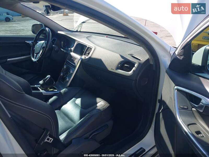 Седан Volvo S60 2017 в Львове