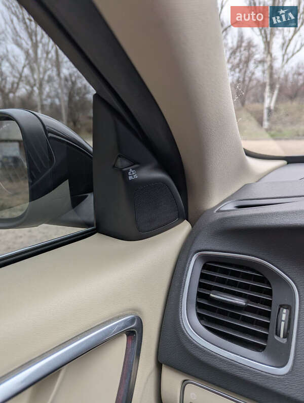 Седан Volvo S60 2013 в Запорожье