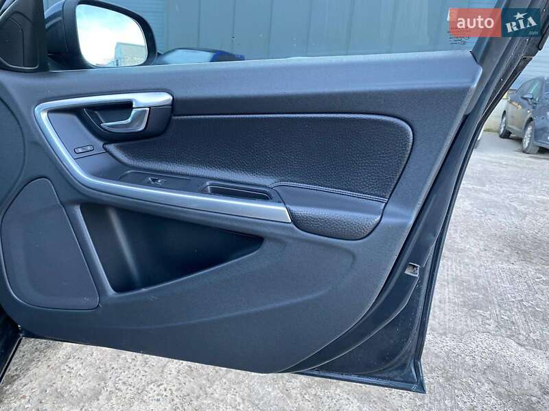 Седан Volvo S60 2011 в Львове фото 21 Седан Volvo S60 2011 в Львове