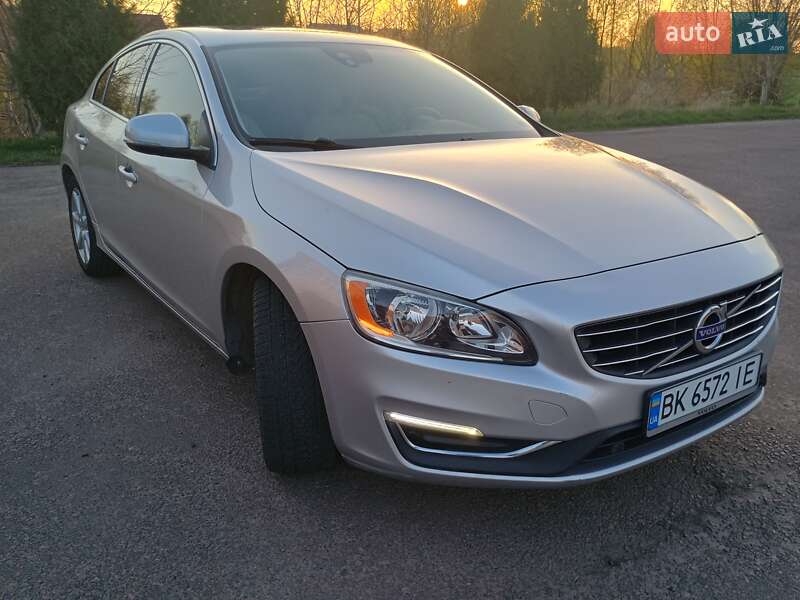 Седан Volvo S60 2015 в Костополе