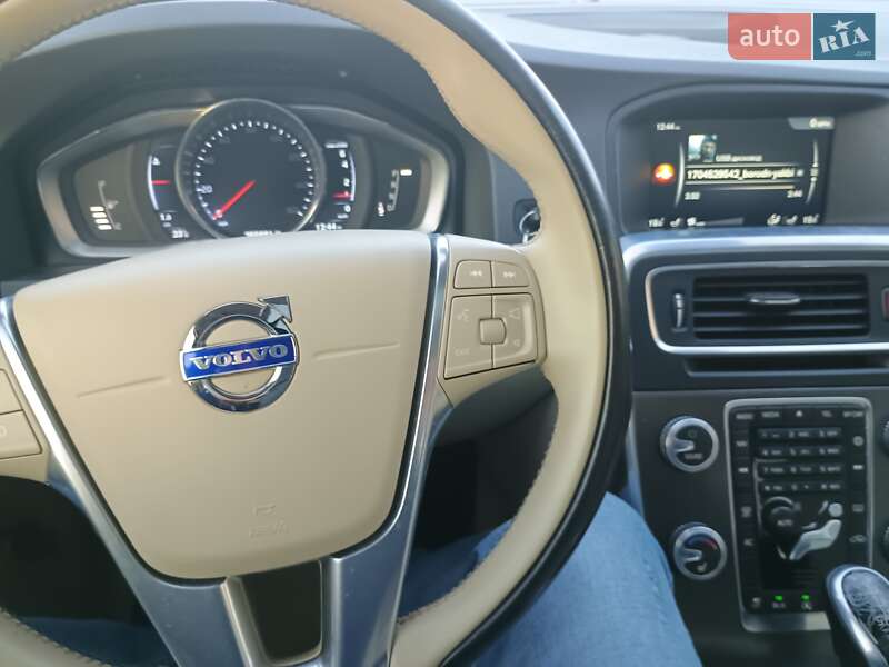 Седан Volvo S60 2015 в Костополе