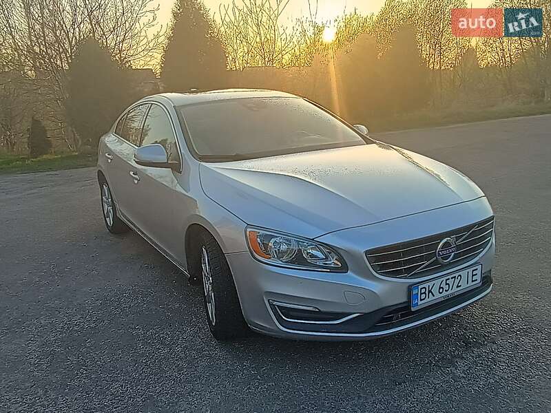 Седан Volvo S60 2015 в Костополе