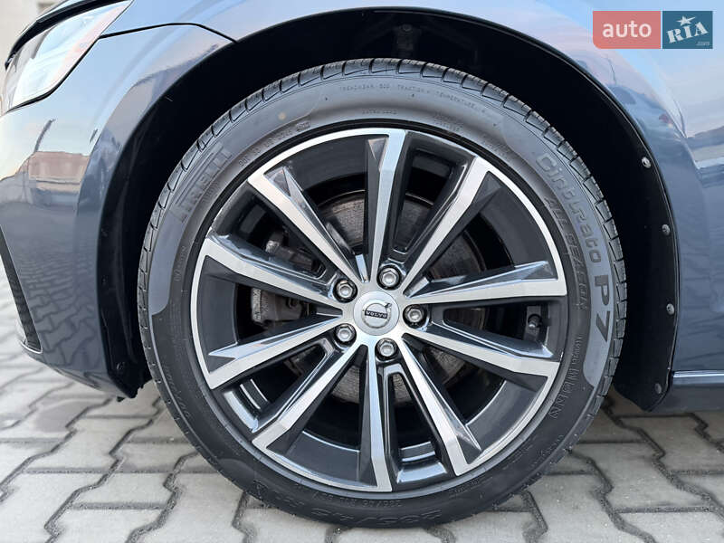 Седан Volvo S60 2021 в Луцьку