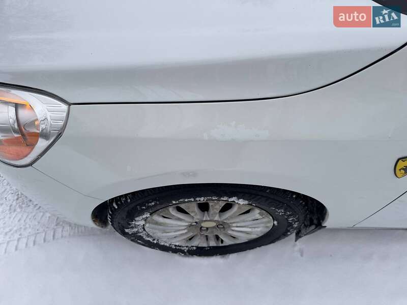 Седан Volvo S60 2013 в Новояворовске