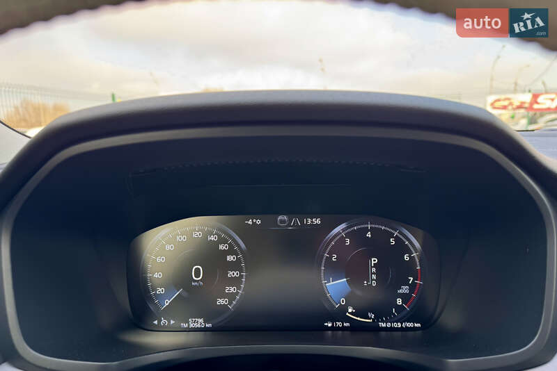 Седан Volvo S60 2019 в Киеве