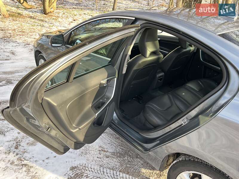Седан Volvo S60 2016 в Днепре фото 13 Седан Volvo S60 2016 в Днепре