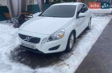 Седан Volvo S60 2013 в Новояворовске