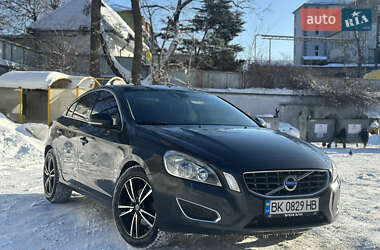 Седан Volvo S60 2011 в Львове