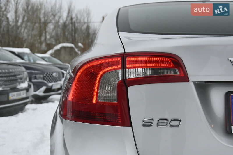Седан Volvo S60 2018 в Бердичеве
