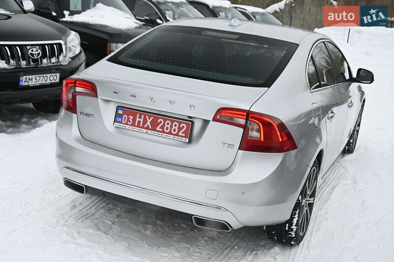 Седан Volvo S60 2018 в Бердичеве