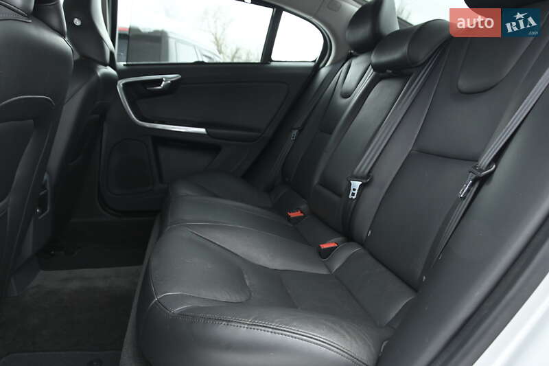 Седан Volvo S60 2018 в Бердичеве