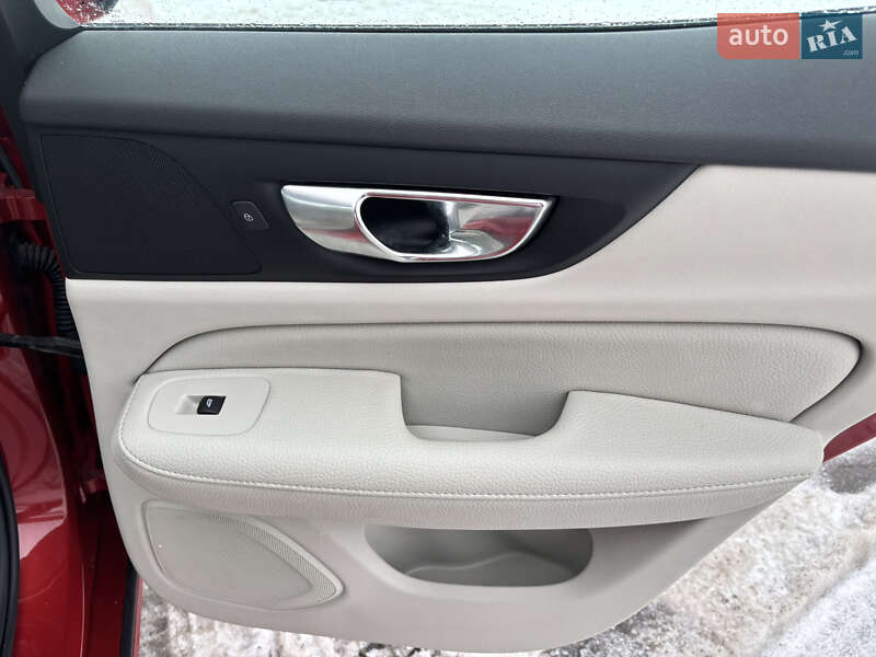 Седан Volvo S60 2020 в Киеве фото 12 Седан Volvo S60 2020 в Киеве