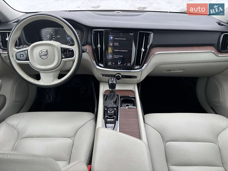 Седан Volvo S60 2020 в Киеве фото 16 Седан Volvo S60 2020 в Киеве