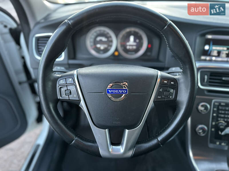 Седан Volvo S60 2010 в Радивилове