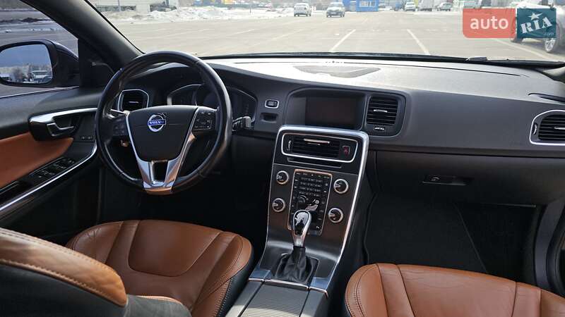 Седан Volvo S60 2014 в Киеве фото 16 Седан Volvo S60 2014 в Киеве
