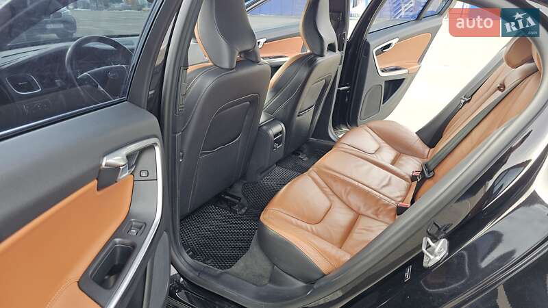 Седан Volvo S60 2014 в Киеве фото 25 Седан Volvo S60 2014 в Киеве