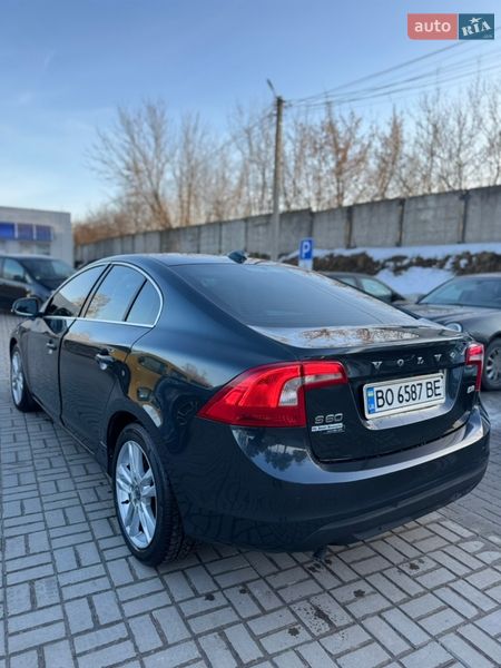 Седан Volvo S60 2012 в Тернополі