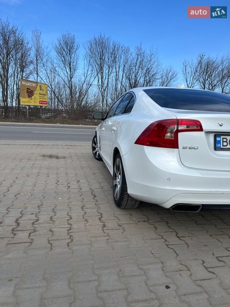 Седан Volvo S60 2014 в Тернополе