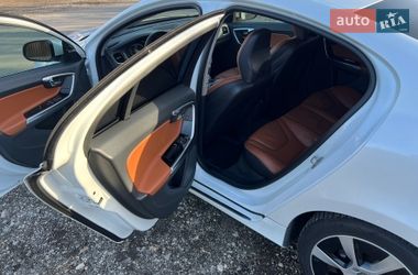 Седан Volvo S60 2014 в Тернополе