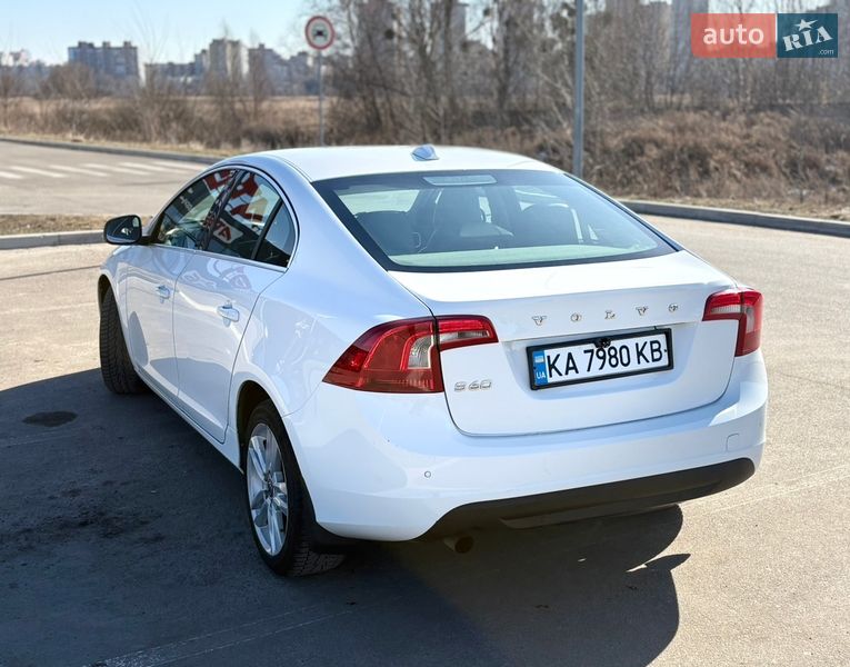 Седан Volvo S60 2013 в Киеве