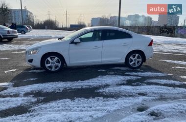 Седан Volvo S60 2012 в Полтаве