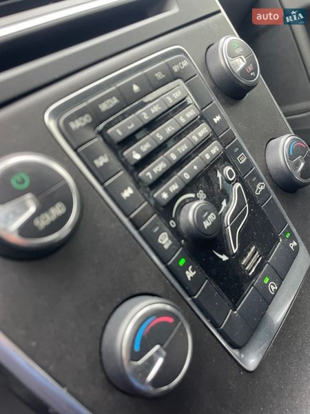 Седан Volvo S60 2012 в Калуше